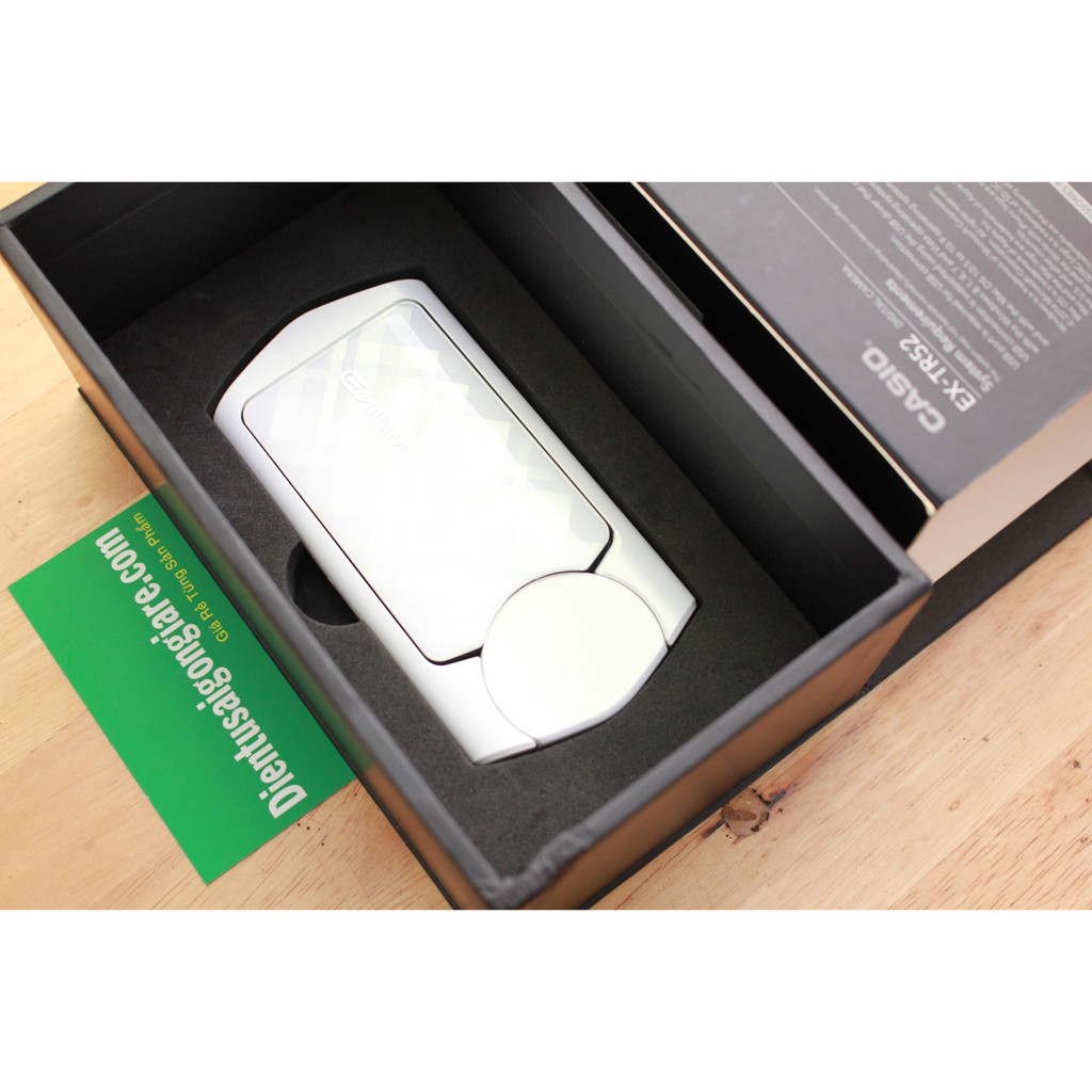 Máy ảnh Casio Exilim EX-TR50