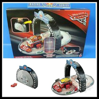 Đồ chơi HỘP ĐƯỜNG ĐUA DI ĐỘNG MCQUEEN CARS "Mattel -FBG43"