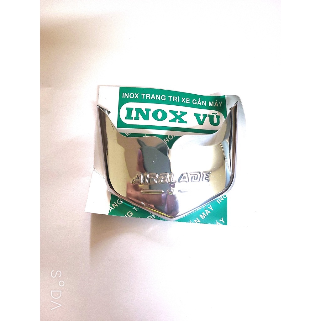 Ốp dè INOX xe Airblade 2013-2015 + tặng kèm 1 tem logo Titan HONDDA  giá 1 bộ tại xưởng INOX Vũ