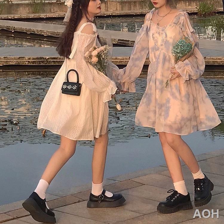 Váy đầm lệch vai nhuộm màu thời trang và ưa nhìn