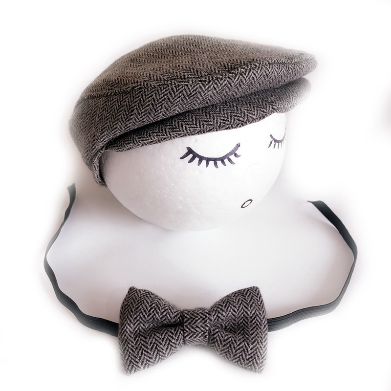 Mũ đội và nơ thắt xinh xắn cho bé chụp ảnh