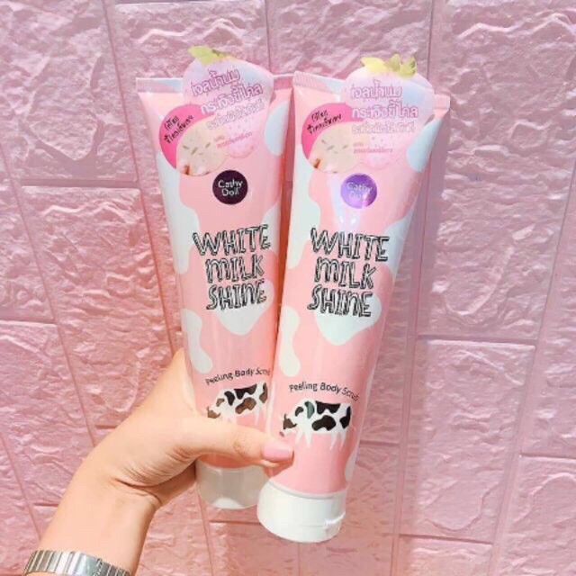 TẨY TẾ BÀO CHẾT TOÀN THÂN SỮA BÒ CATHY DOLL WHITE MILK SHINE PEELING BODY SCRUB - 320ML