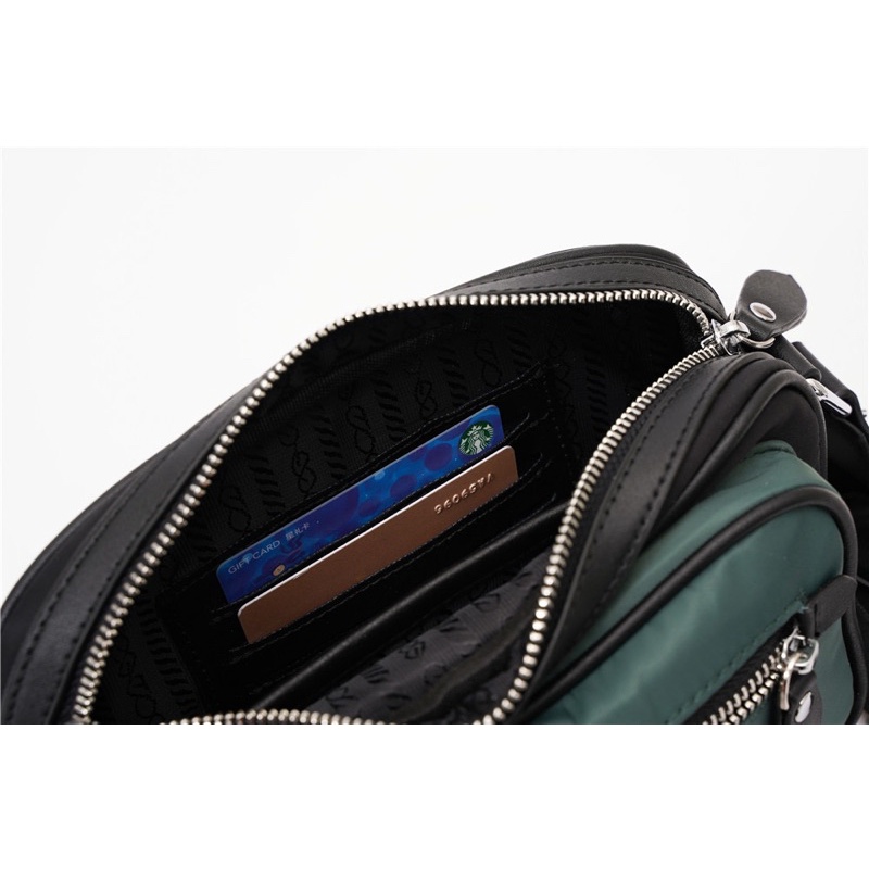 Túi vải đeo chéo, chất vải dày dặn đúng form như hình, chống thấm nước - MOSS CROSSBAG, novstore