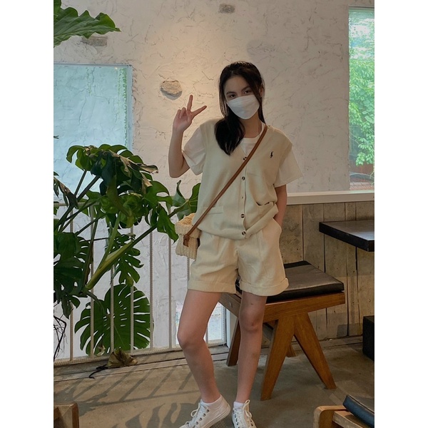 Áo gile len ngực thêu hình LEN118 LOLLIE STUDIO