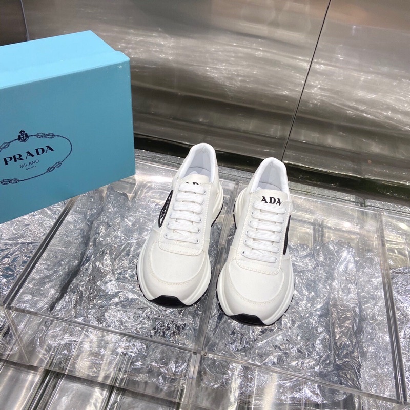giày thể thao nữ da cao cấp dáng ôm chân đế TPU siêu êm chống trơn trượt prada