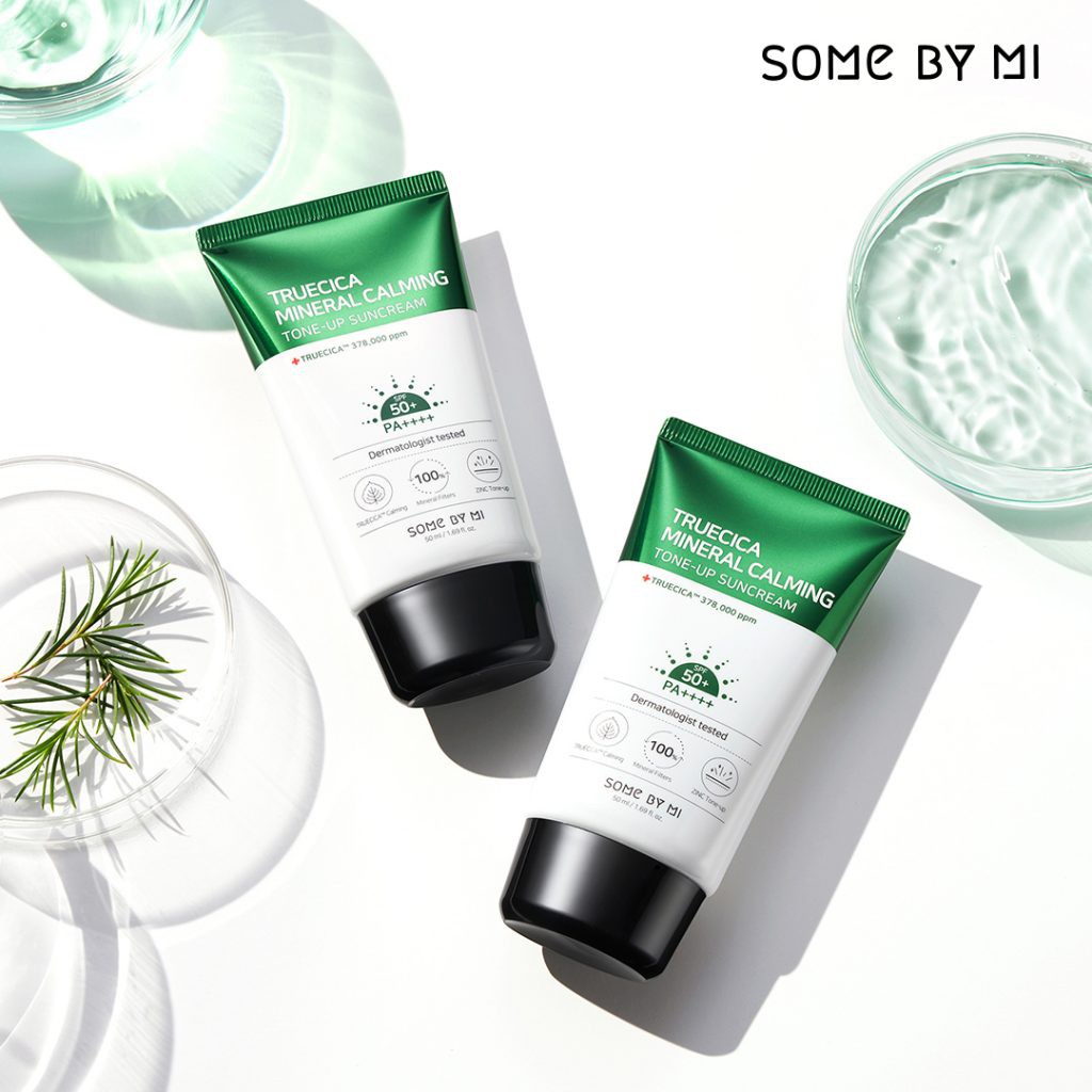 Kem chống nắng Some By Mi Truecica Mineral Calming Tone Up Suncream SPF50 PA++++ (Mẫu mới)