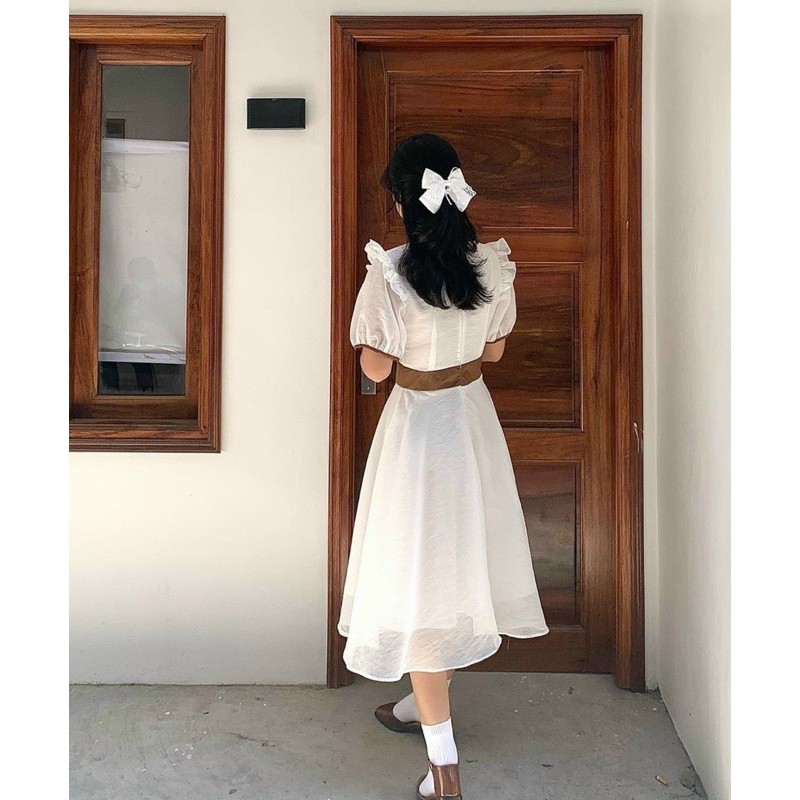 ĐẦM TRẮNG XOÈ EO NÂU