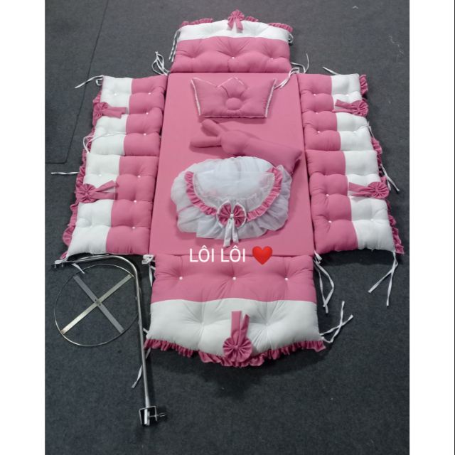 Combo quây cũi, chăn, ga, đệm, gối và thú ôm
