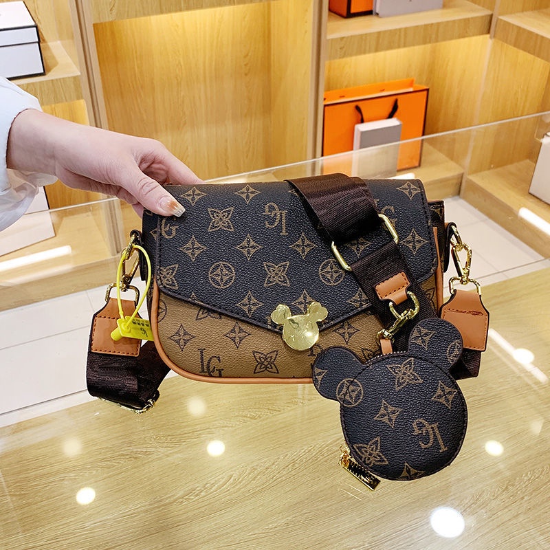 Túi Đeo Chéo Phong Cách Thời Trang Mới Dành Cho Mẹ Và Bé 2022