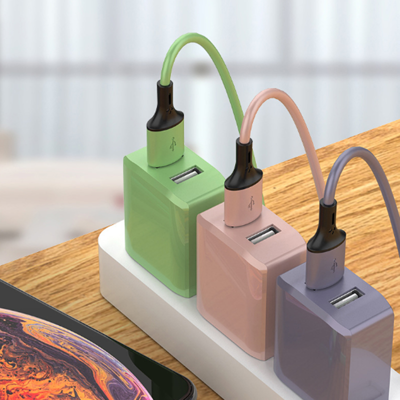 Color Fast Charging 5v Charger 3C Certification Android Universal USB Dual Port Fast Mobile Phone YKD