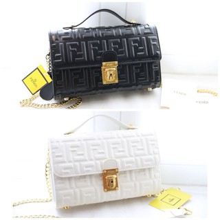 Túi xách nữ Fendi quai xách da lì logo dập nổi cực đẹp