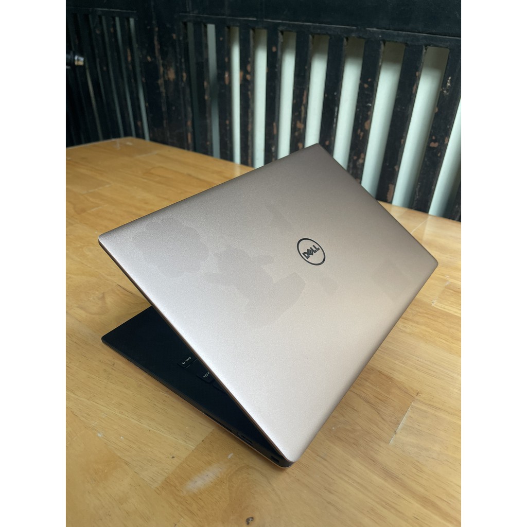 Laptop Dell XPS 9360