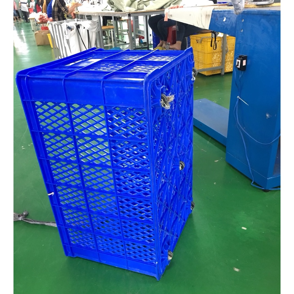 Sóng nhựa chở hàng xe máy, rổ nhựa 5 bánh xe kt 780x500x430mm