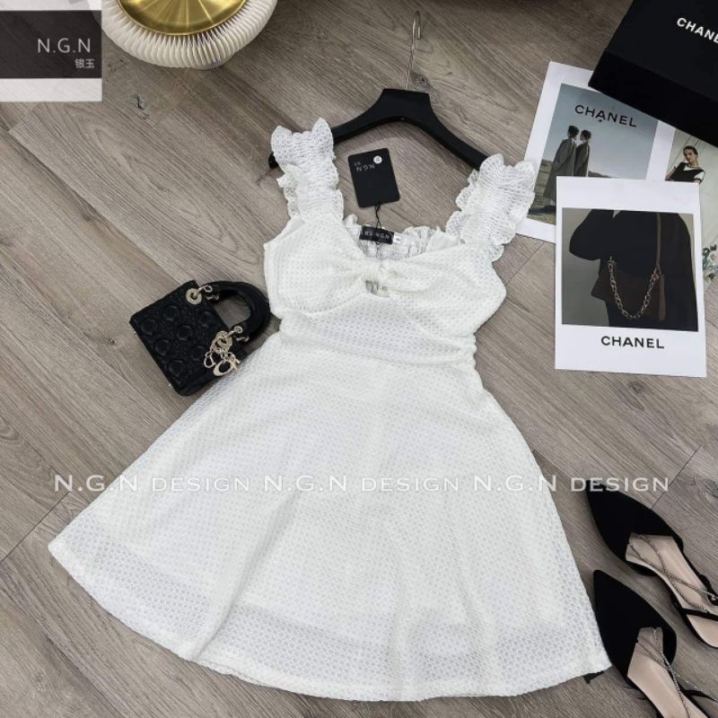 Váy 2 dây bèo xoắn ngực