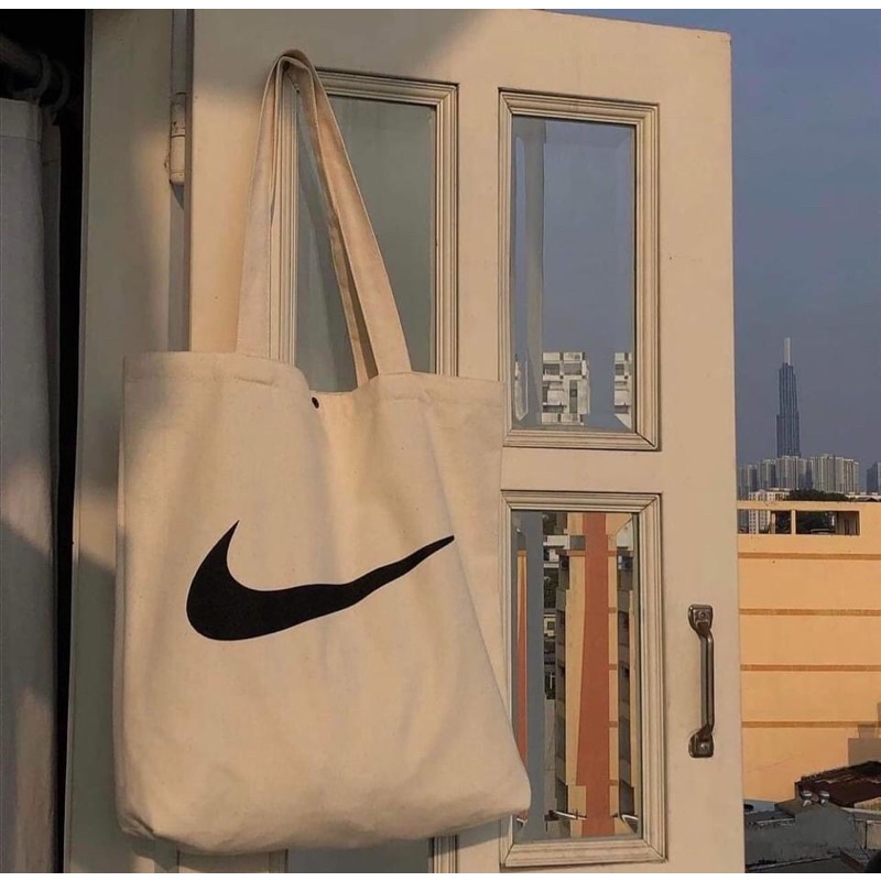 Túi tote Nike-Drew giá rẻ phụ kiện đi học đi chơi hot trend