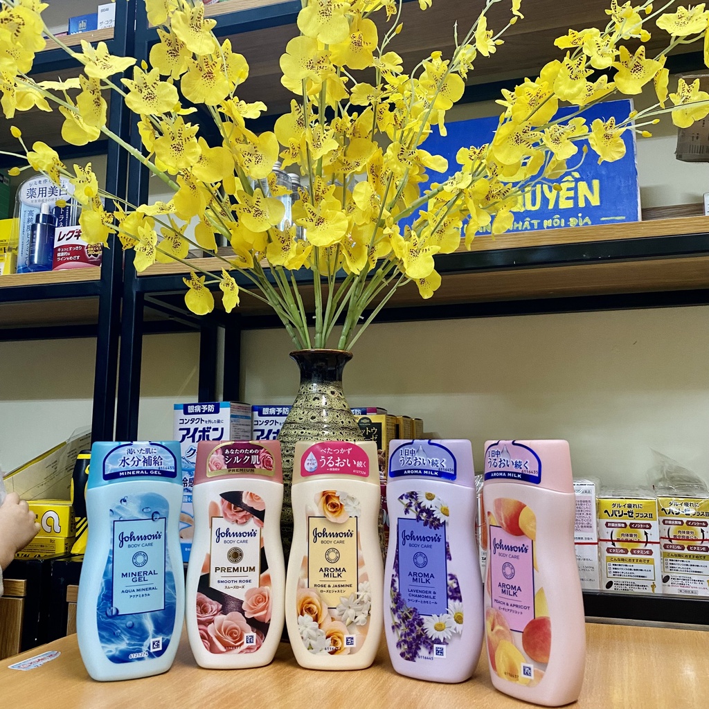 Sữa dưỡng thể cho da Johnson's body care aroma milk Nhật Bản 200ml