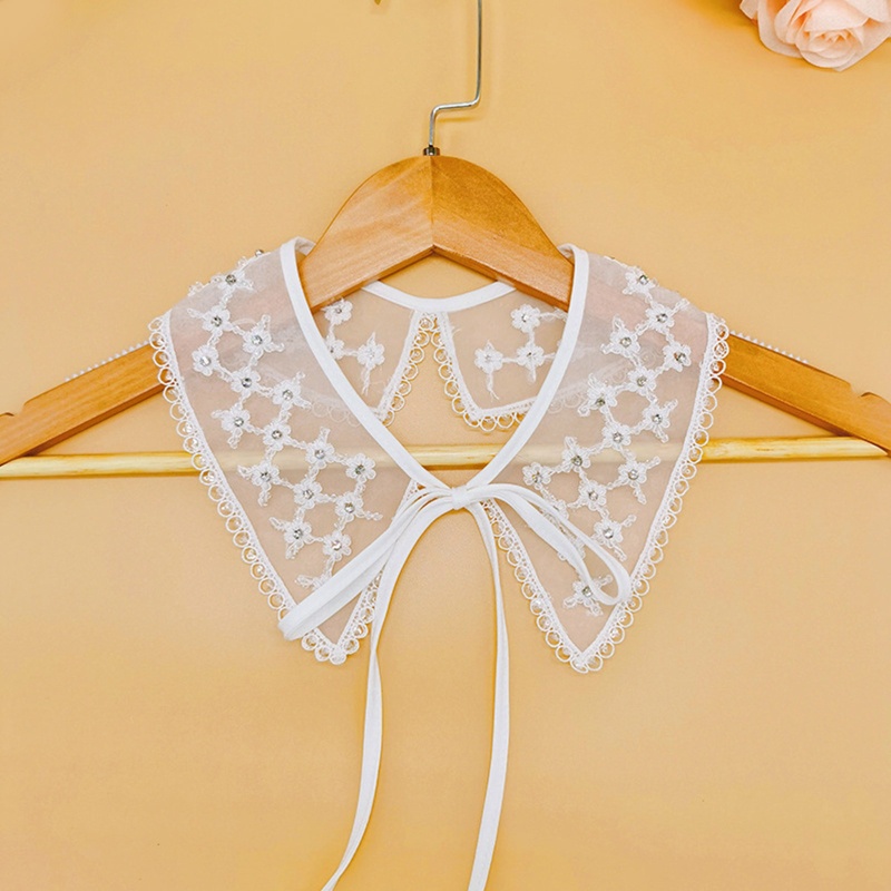 Khăn Quàng Cổ Bằng Lưới Đính Hạt Pha Lê Lấp Lánh Thêu Họa Tiết Hoa Xinh Xắn Cho Búp Bê