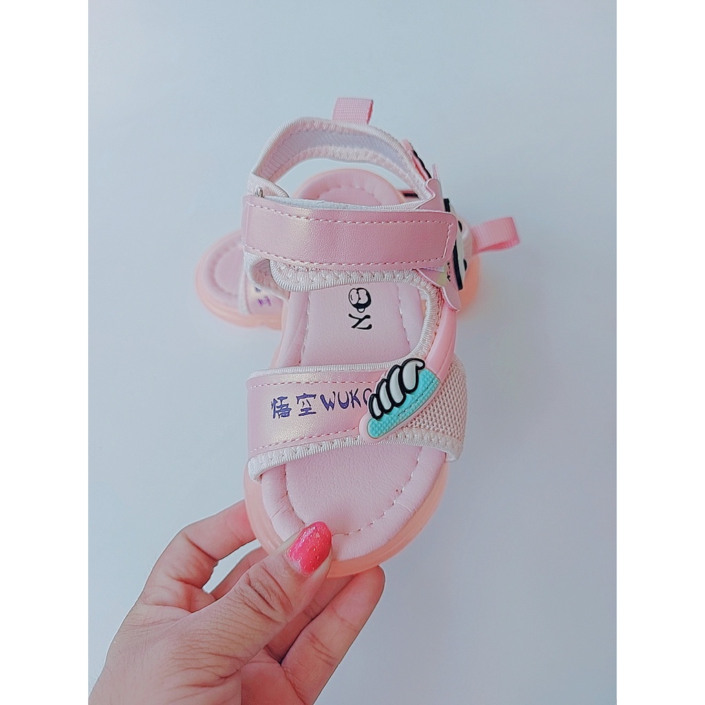 Giày sandal hồng cho bé gái DHTT98