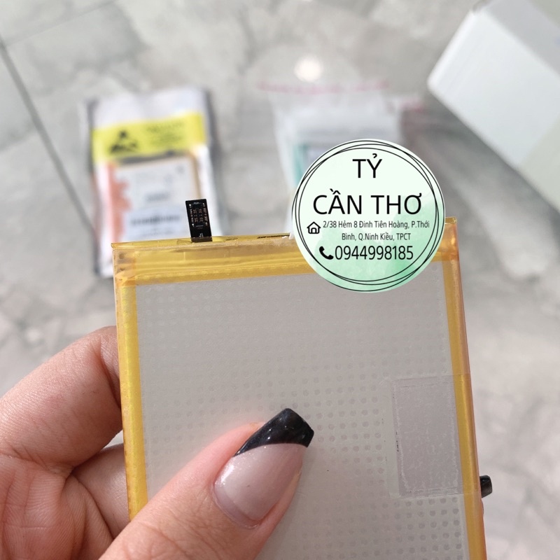 Pin Vsmart Live Live 4 zin mới