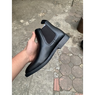 Chelsea Boots Nam mũi tròn