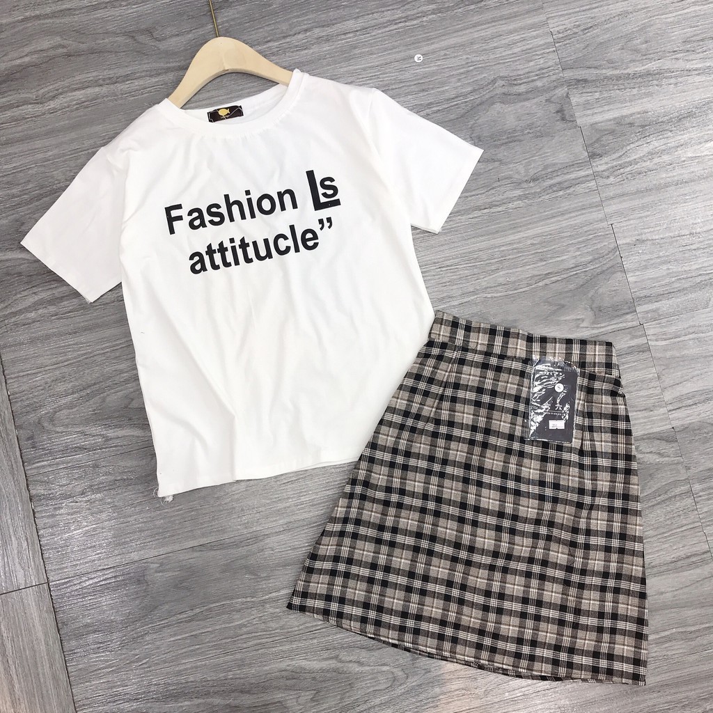 Set áo thun FASHION phối chân váy kẻ ulzzang dáng ngắn | BigBuy360 - bigbuy360.vn