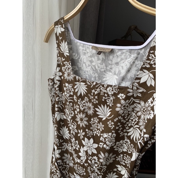 2hand Wind's Clothes 🍂 Váy xô Nhật vạt chéo dây eo hoạ tiết hoa nâu viền trắng