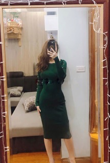 Váy len cổ thuyền đính hạt tay