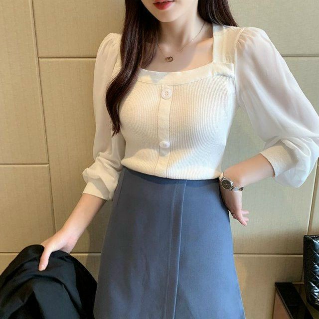 Áo Thun Gân Hàn Quốc Cổ Vuông Kèm In Nút Giả Bự Phối Hai Tay Von Ống Loe Sang Trọng  TTSLA0797