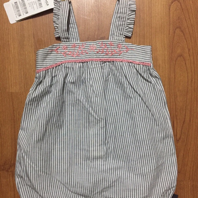 Body moimoln kẻ sọc