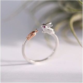 Nhẫn thỏ ăn cà rốt