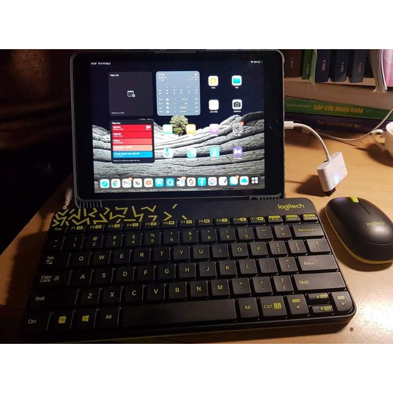 Bộ bàn phím blutoothe kèm chuột LOGITECH - CŨ ĐÃ QUA SỬ DỤNG