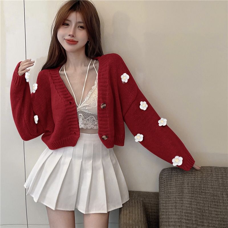 Gaeul store- áo khoác len cardigan croptop 2 khuy mix bông hoa tay áo