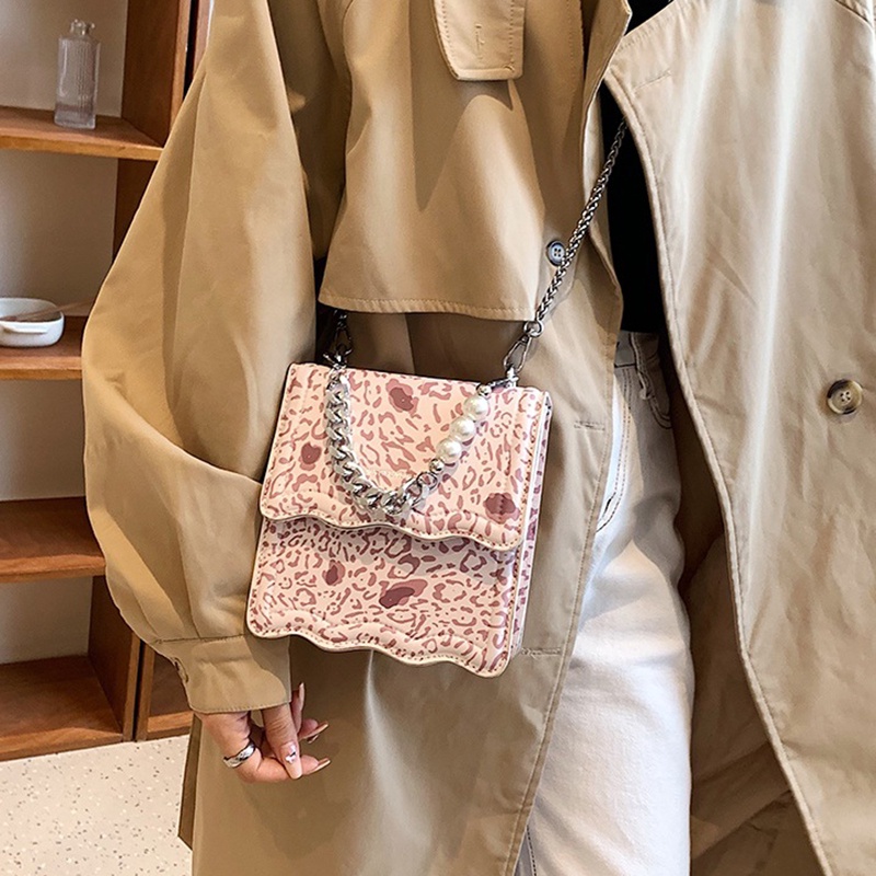 Túi đeo chéo IELGY dáng vuông nhỏ phối dây xích thời trang đường phố cá tính cho nữ