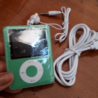 Máy nghe nhạc kiểu dáng airpod( MP4 VUÔNGBỘ NHỚ TRONG)