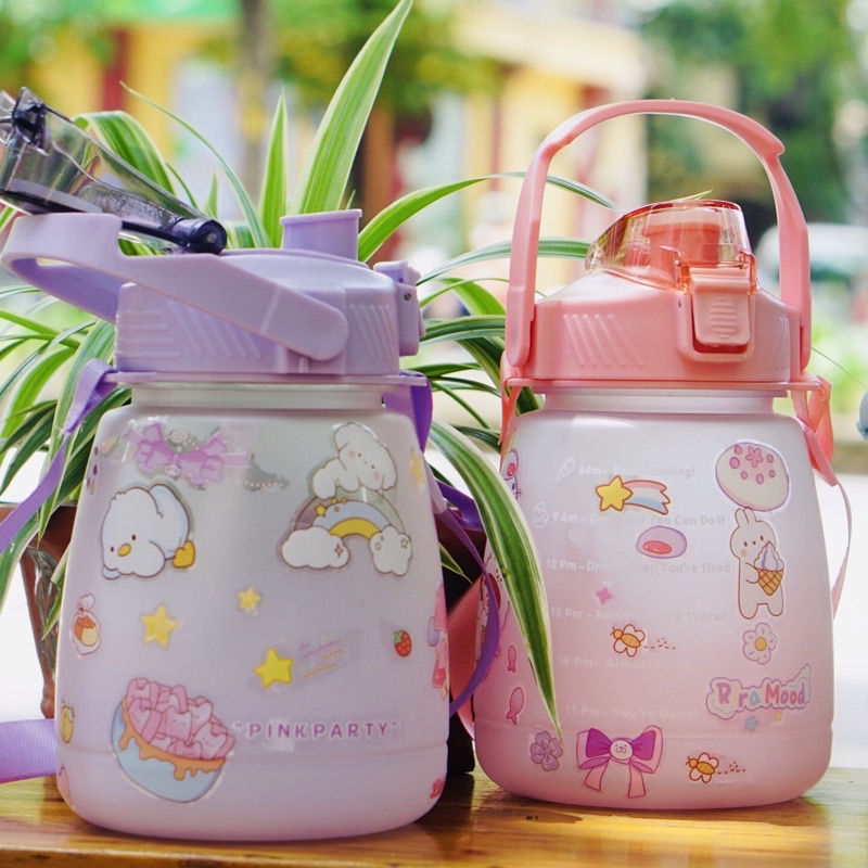 Bình Nước 1.3L Tiện Lợi Có Vạch Chia Tặng Kèm Stick #274