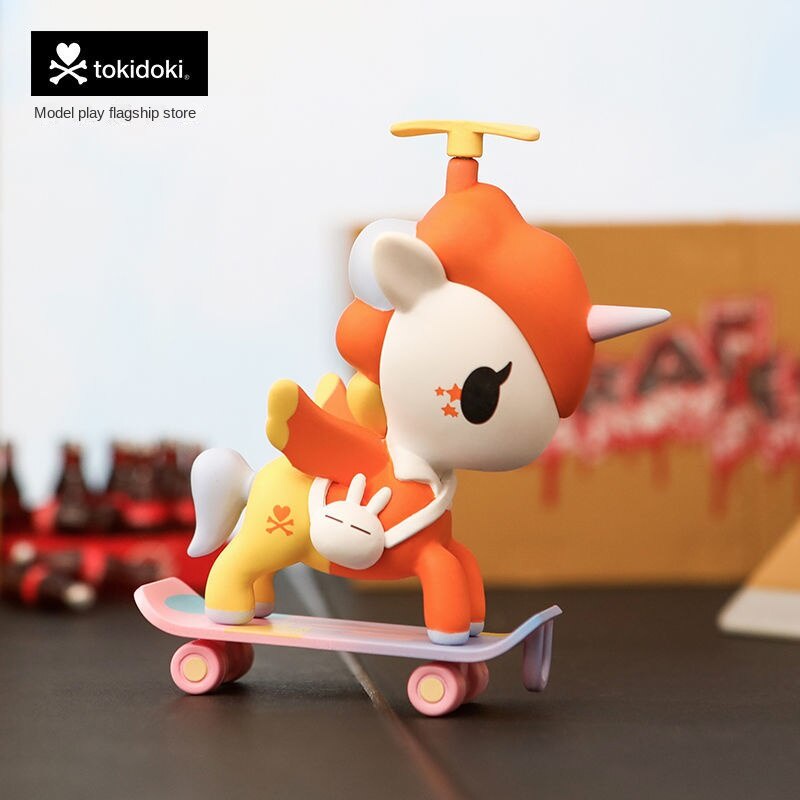 Hộp Đồ Chơi Tokidoki Thỏ Trượt Tuyết Trang Trí Phong Cách Mới