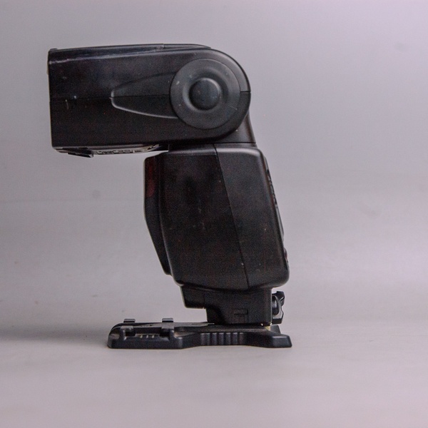 Đèn máy ảnh Flash Nikon Speedlite SB-700  14433