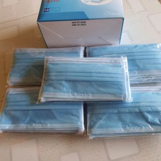 Khẩu trang y tế 4 lớp