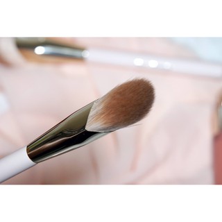 [NEW] RARE BEAUTY Cọ Phấn Mắt Eyeshadow Brush (Bill US)
