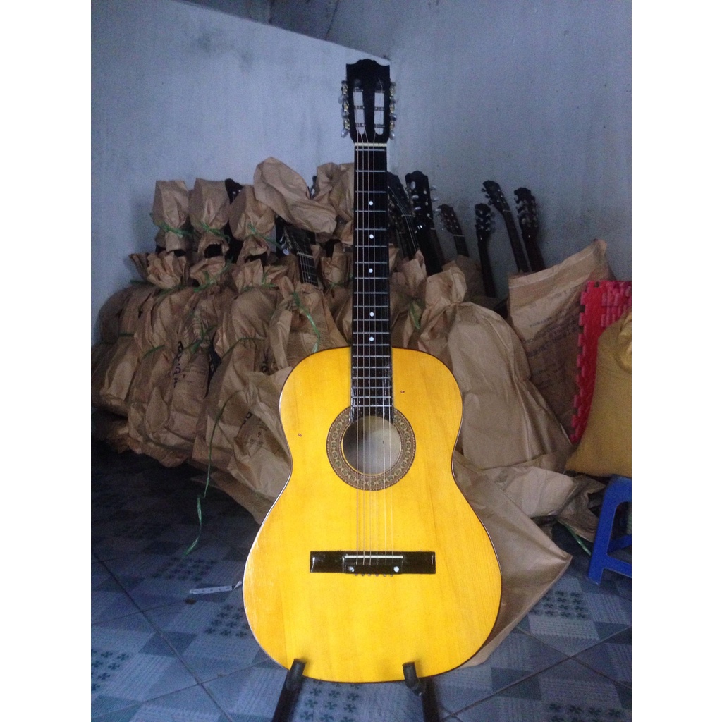 ĐÀN guitar classic A50 kèm bao vải
