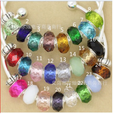 Charm pha lê xỏ