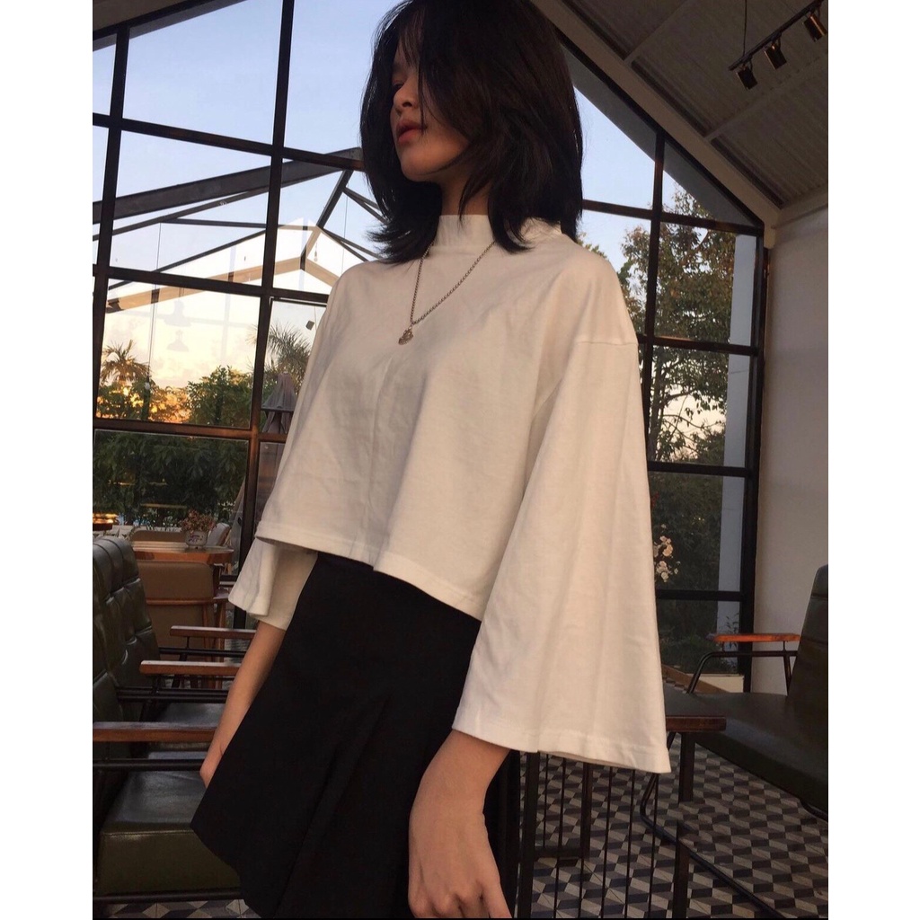 ÁO CROPTOP CỔ LỌ TAY SUÔNG TRẮNG - CROPTOP CỔ CAO TAY FORM RỘNG ULZZANG MÀU TRẮNG