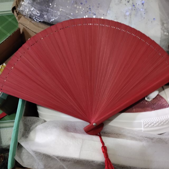 Quạt xòe cổ trang