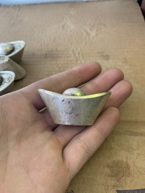 Thỏi bạc nén phong thuỷ