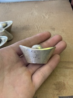 Thỏi bạc nén phong thuỷ