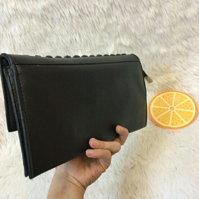 Clutch cầm tay Valentino