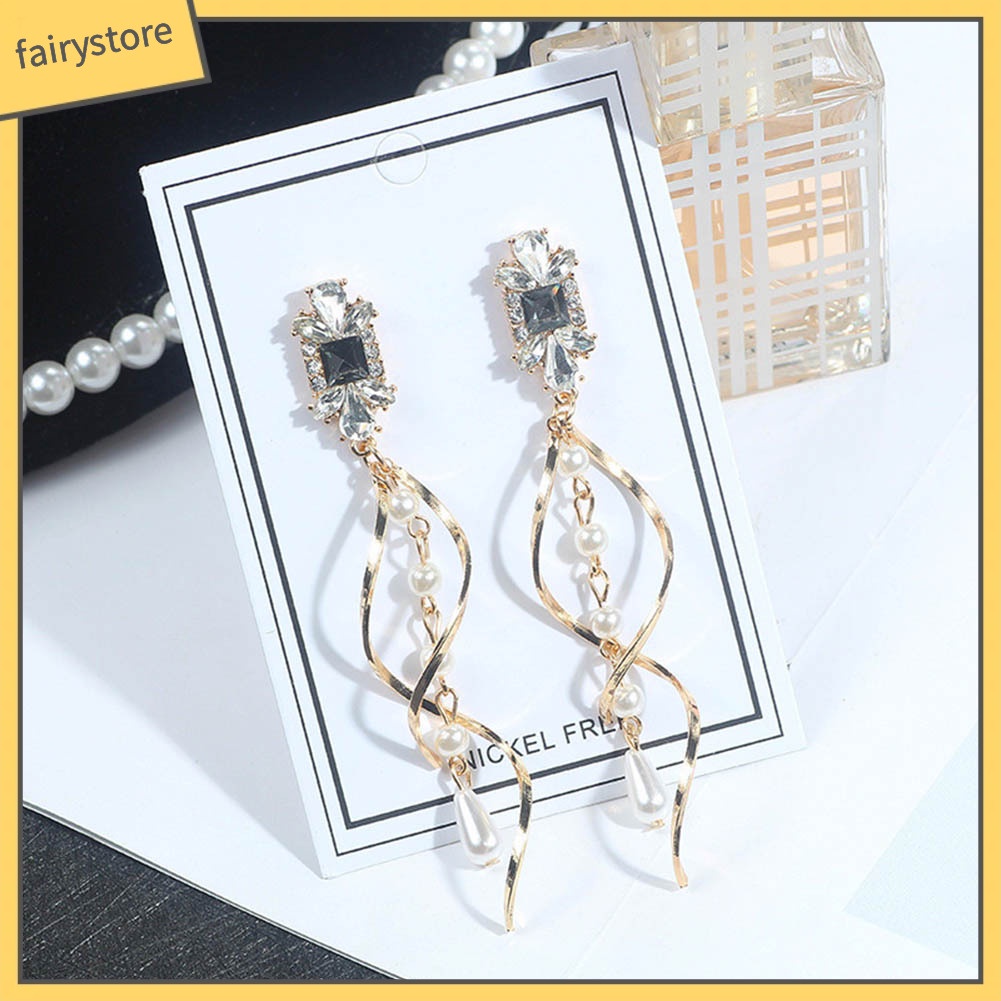 Bông Tai Dáng Dài Đính Ngọc Trai Giả Xinh Xắn