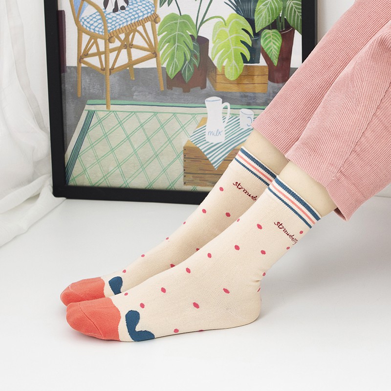 Vớ cotton cổ cao tới giữa bắp chân mềm mại linh hoạt họa tiết dâu tây phong cách Nhật Bản harajuku xinh xắn dành cho nữ