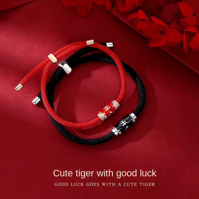 Cặp Vòng Tay Dây Đỏ May Mắn Hình Hổ Con Dễ Thương Có Thể Điều Chỉnh