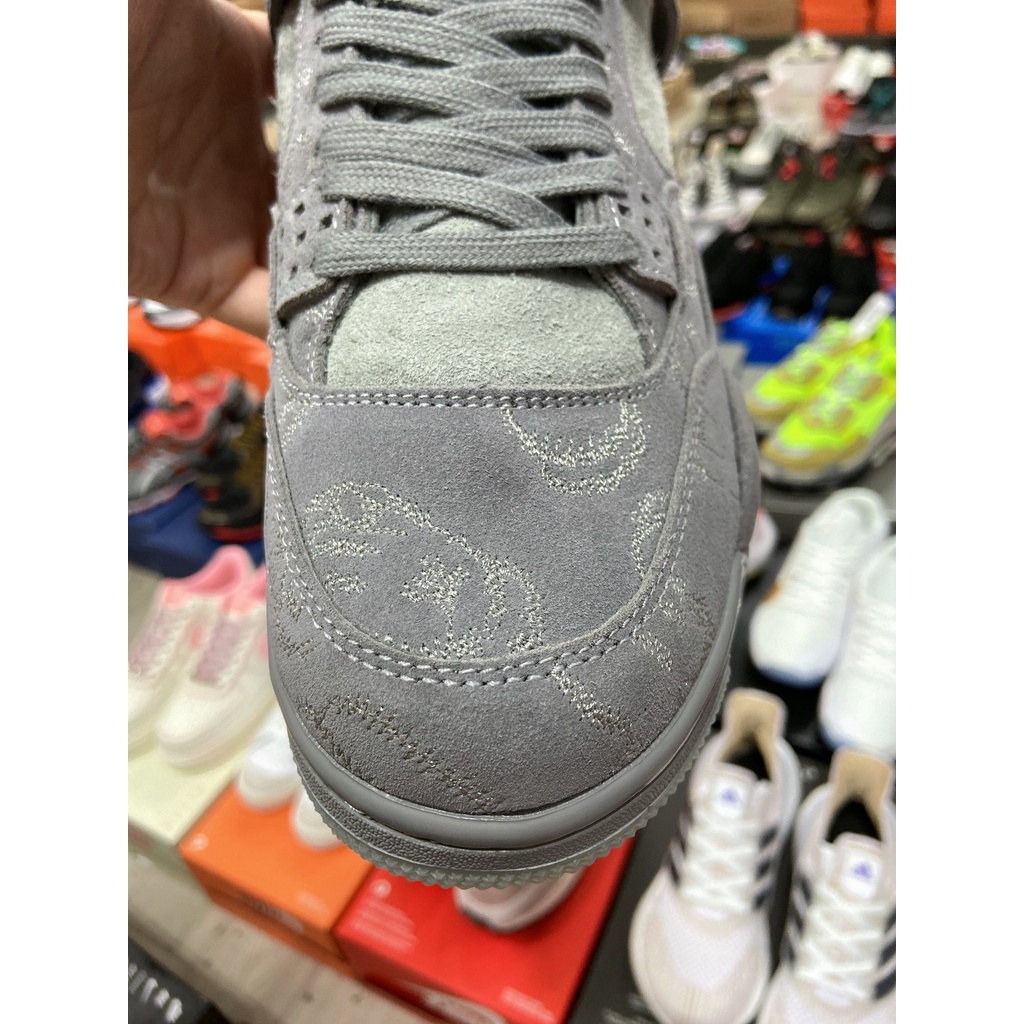 Giày Air Jordan 4 Kaws - Phiên bản cao cấp